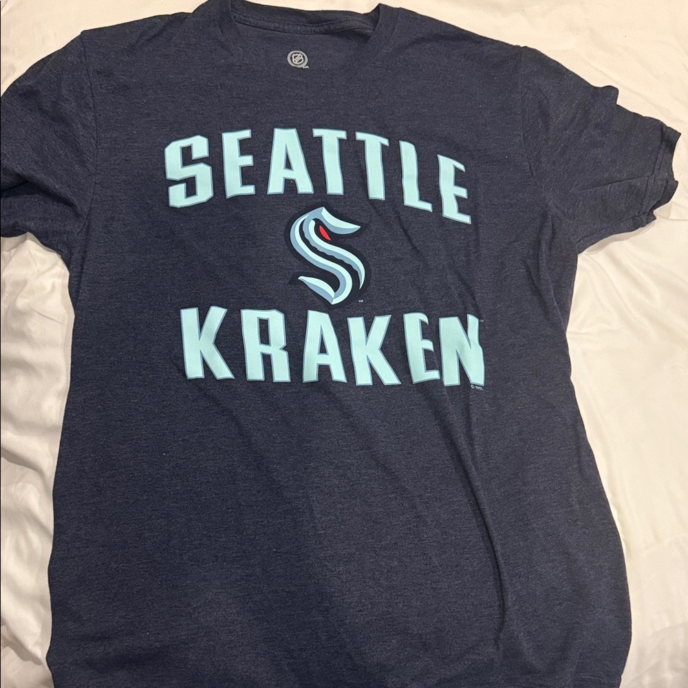 NHL Heathered blue Crewneck T‑shirt